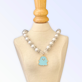 My Fa-BOO-Lous Pearl Ghost Necklace (Color: Blue, size: medium)