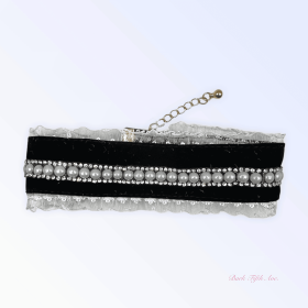 Black Velvet Lace Collar (size: large)